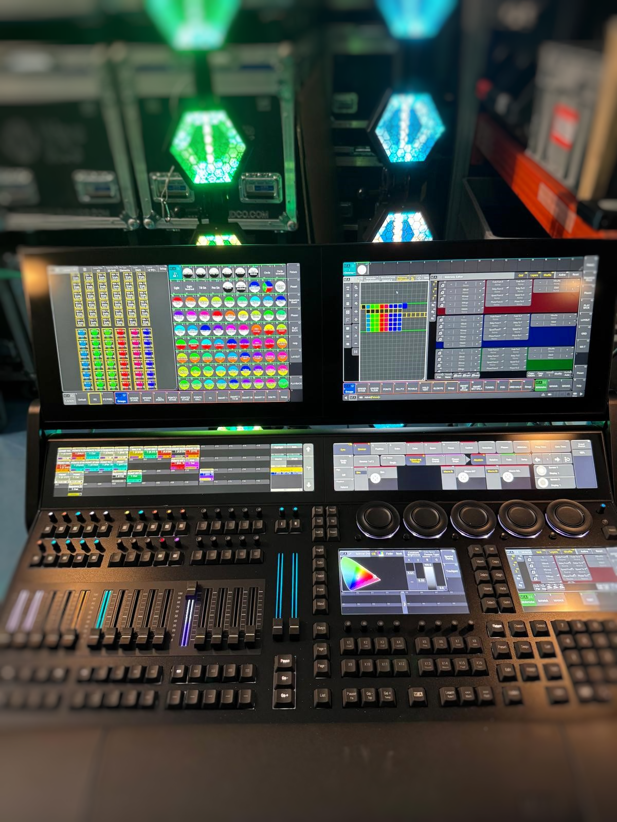 tecnologie per eventi console luci grandma3 light lighting dsign produzione tecnica eventi service per eventi dhs event solution milano roma lighting console